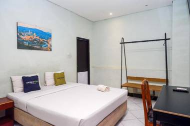 Urbanview Hotel Sayang Makassar