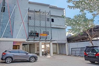 Collection O 91414 Hotel Marina Beach