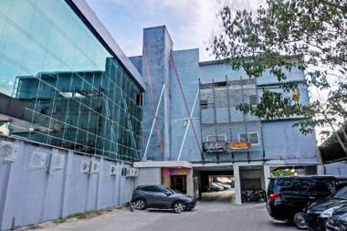 Collection O 91414 Hotel Marina Beach