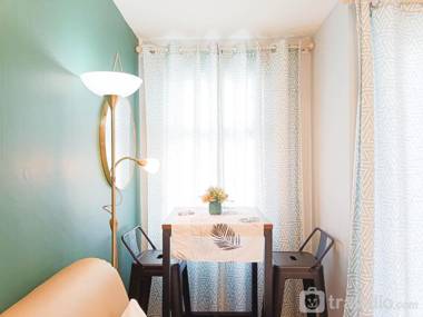 WarmHomey Studio at Vida View Makassar By Travelio