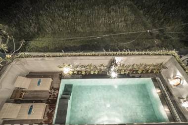 Three Dewi's Guest House