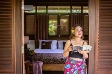 Nur Guest House by Purely