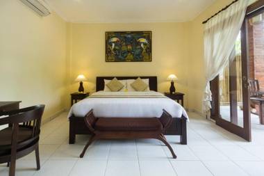 Nyoman Sandi Guest House