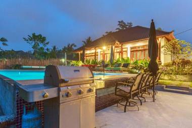 Wake in Paradise Lebah Villas Pool Kitchen Spa Private