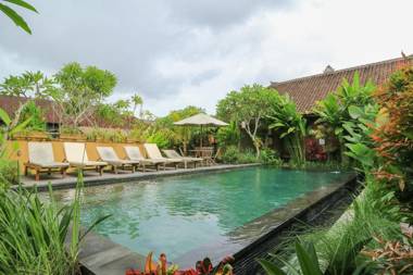 Bali Sunshine Homestay And Art Gallery
