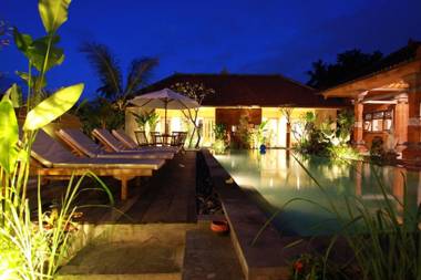 Bali Sunshine Homestay And Art Gallery