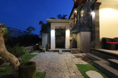 Duana Sari by Mahaputra