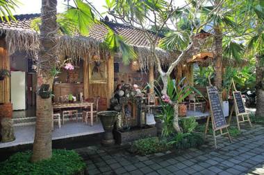 Madani Antique Villas