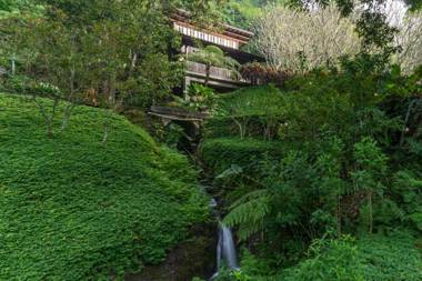 Dua Dari a Residence by Hadiprana