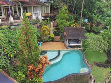 Tirta Asri Ubud Villa