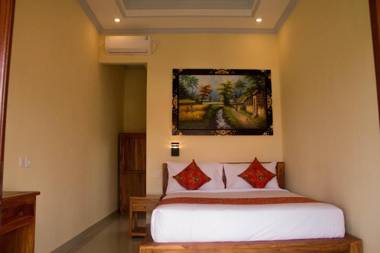 Kubu Loris Residence