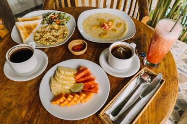 Ubud Shanti Rice Field House By Supala