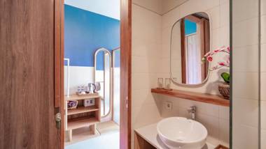 Juli House by Mahaputra