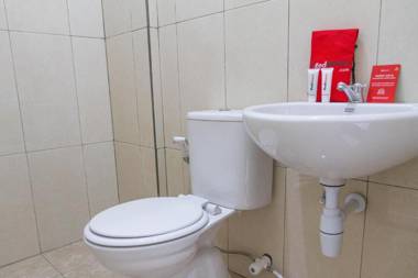 RedDoorz near Universitas Siliwangi Tasikmalaya