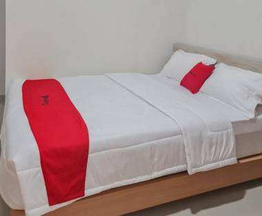 RedDoorz Syariah @ Boemi Guesthouse Tasikmalaya