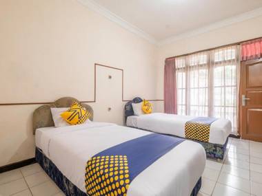 SPOT ON 2341 Hotel Padjajaran 2