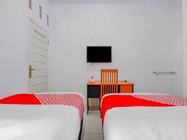 OYO 90086 Pondok Tasyiq Guest House Syariah