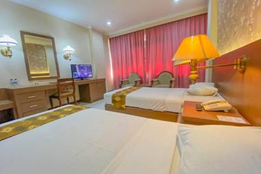 Riyadi Palace Hotel Surakarta RedPartner