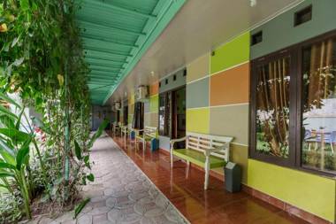 RedDoorz Syariah @ Colomadu 2