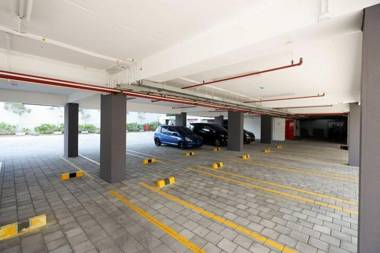 RedDoorz Apartment near Exit Toll Colomadu