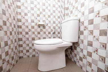 RedDoorz near Rumah Sakit Ortopedi Dr Soeharso