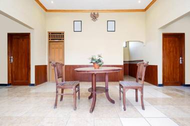 RedDoorz near Rumah Sakit Ortopedi Dr Soeharso