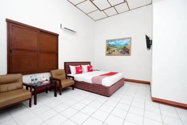 OYO 1644 Hotel Griya Kencana