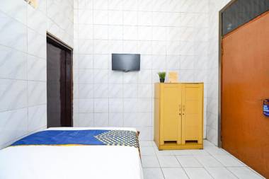 SPOT ON 2011 Hotel Mekar Sari