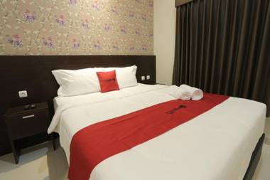 RedDoorz Plus near Solo Paragon Mall