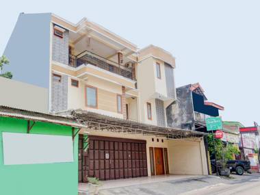 OYO 90373 Griya Nira 3 Syariah