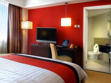 Java Paragon Hotel & Residences