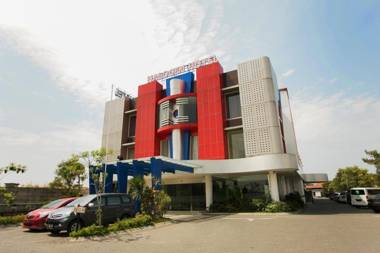 Halogen Hotel