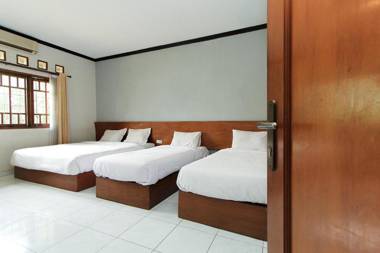 Santo Guest House Tropodo