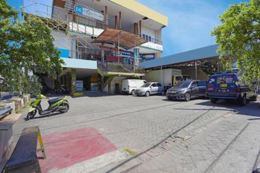 OYO 91415 De Wijaya Hotel