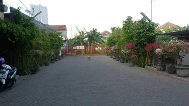 Taman Paradise Guest House