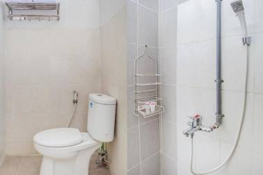 OYO 143 Dukuh Kupang Residence