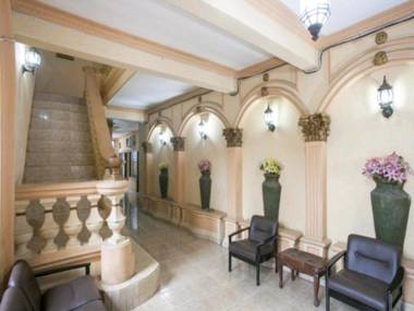 RedDoorz near Mall Ciputra World Surabaya