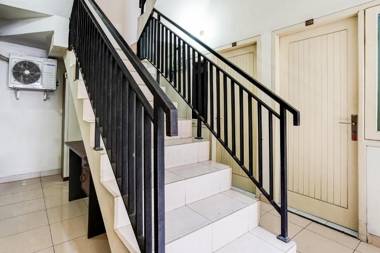 OYO 91361 Benlin D'kost Syariah