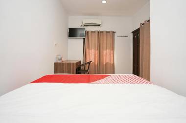 OYO 1541 Padang Pasir C-12 Residence