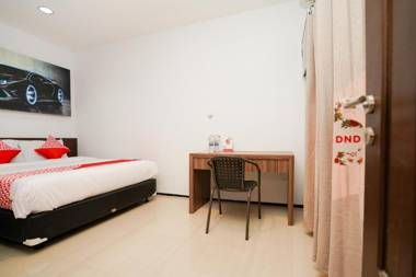 OYO 1541 Padang Pasir C-12 Residence