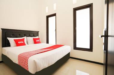OYO 1743 Anie Residence