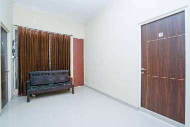 RedDoorz At Sukomanunggal Surabaya