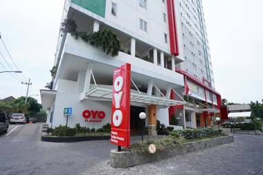 Vaccinated Staff - OYO Flagship 2261 Pp Properti Pavilion Permata