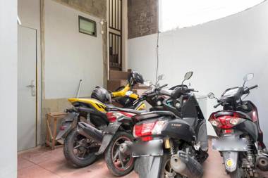 RedDoorz near Grand City Mall 2