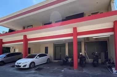 RedDoorz near Bukit Darmo Golf