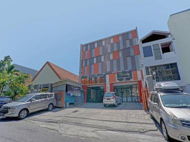 OYO 3905 Graha 100 Guest House Syariah