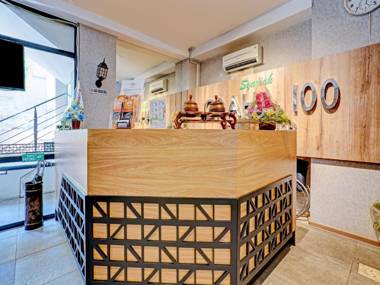 OYO 3905 Graha 100 Guest House Syariah