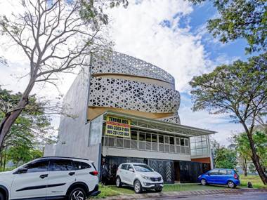 OYO 90227 Citraland Residence