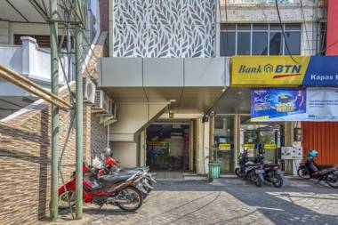 KoolKost Syariah near Kaza Mall Surabaya