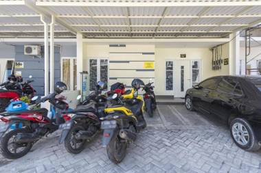 KoolKost near T2 Juanda Airport